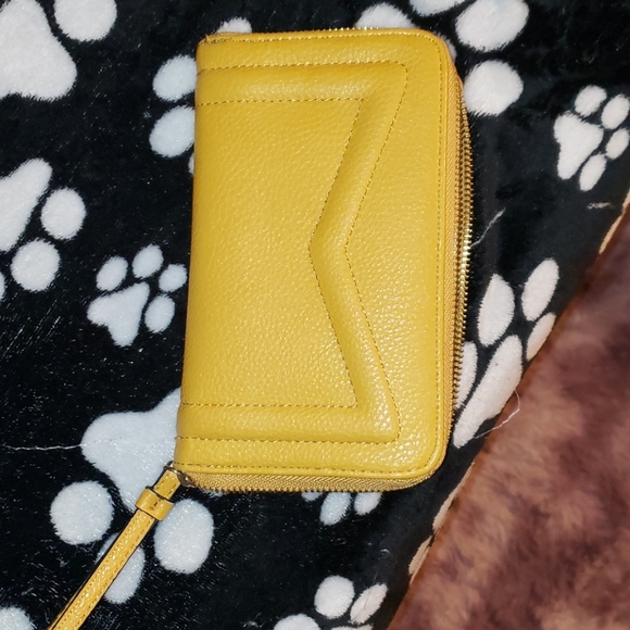 Steve Madden wristlet - Picture 3 of 3